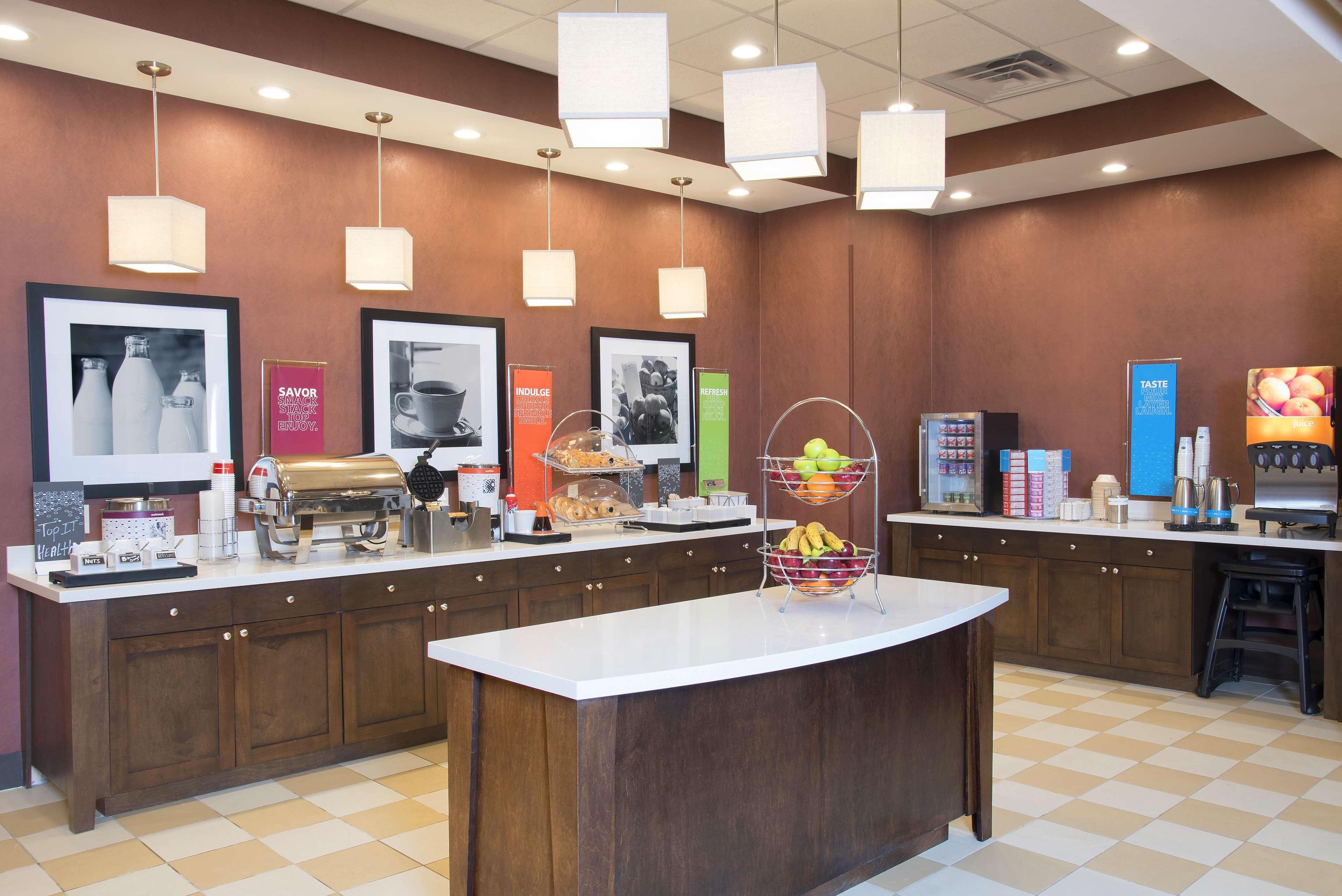 Hampton Inn Kalamazoo Eksteriør billede
