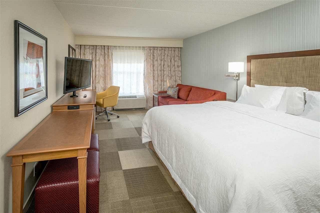 Hampton Inn Kalamazoo Eksteriør billede